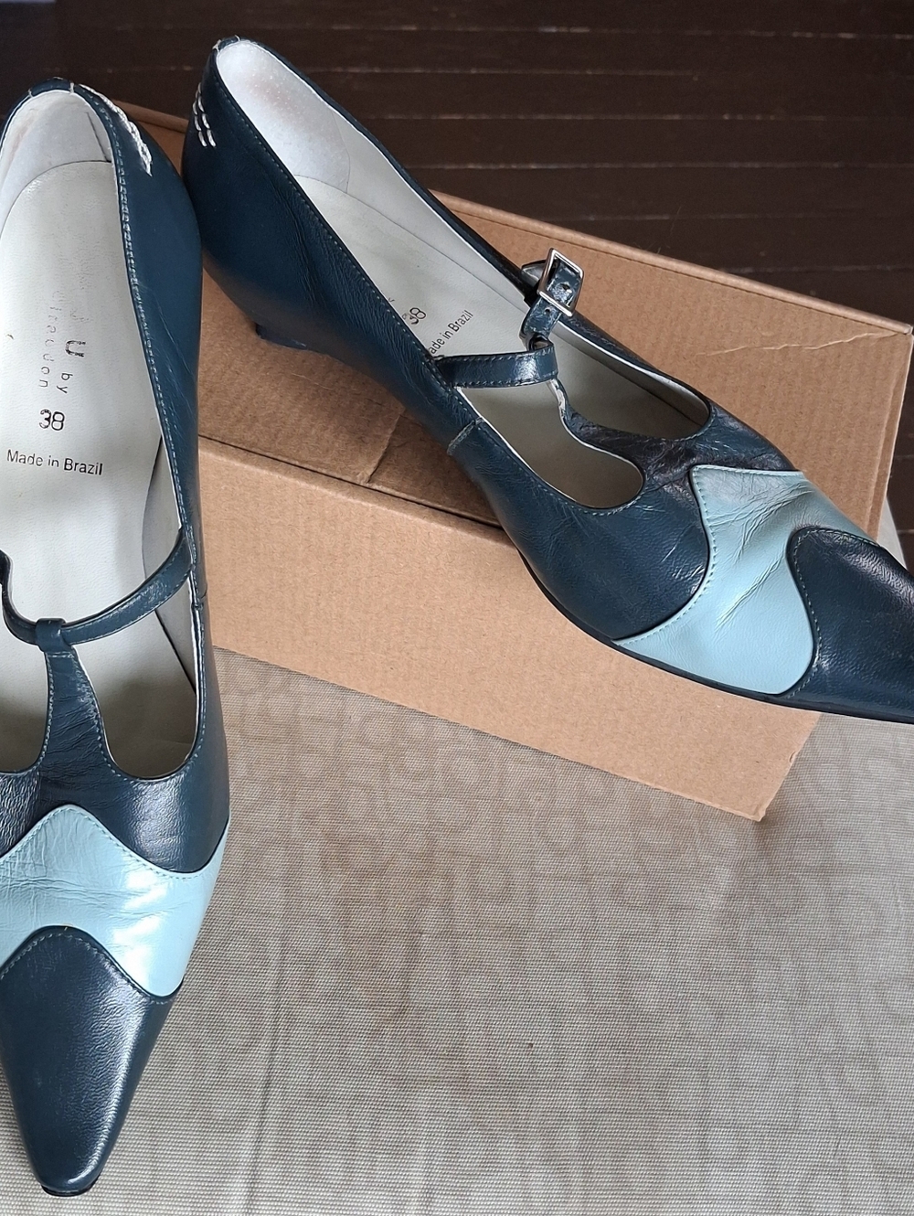 Giraudon Made In Brazil Leather T-Strap  Flats In Two Tone Blue - Women Sz 8/38